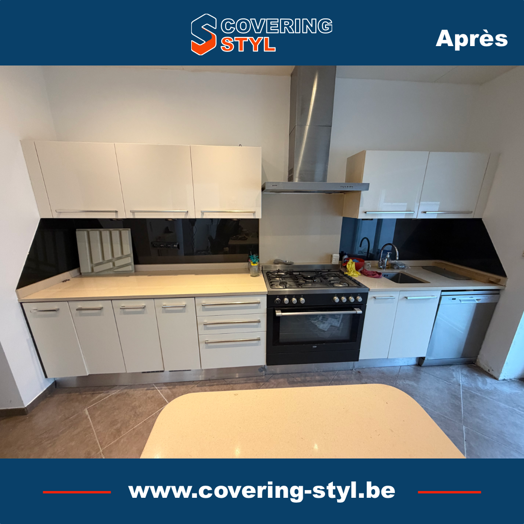 Cuisine claire après rénovation par covering