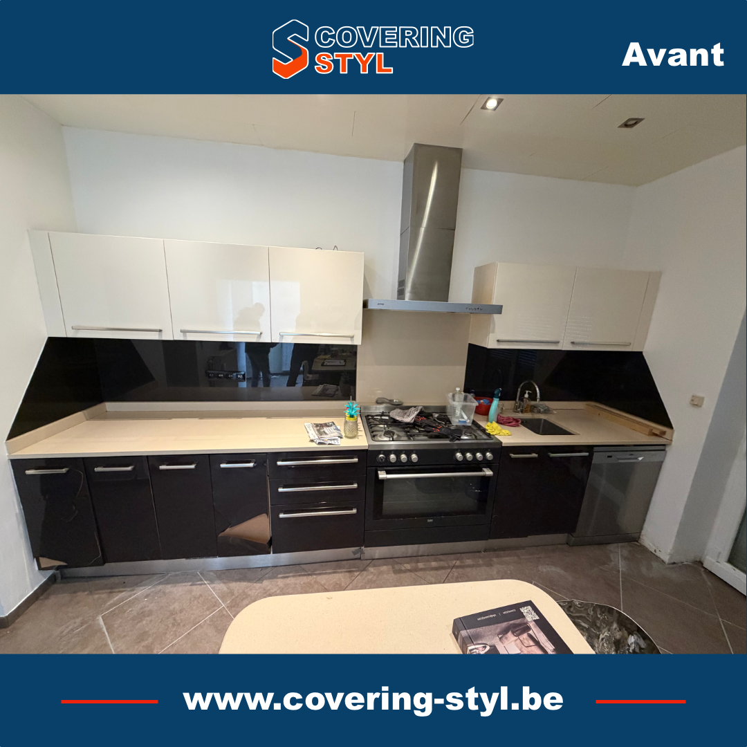 Cuisine claire avant rénovation par covering